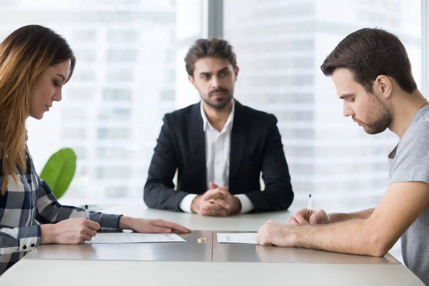 How EH Mediation Guides Couples Toward Fair and Balanced Outcomes Burnley